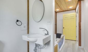 314 Wentworth Rd, Brookfield, NH 03872