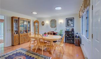 123 Pine Glen Dr, East Greenwich, RI 02818