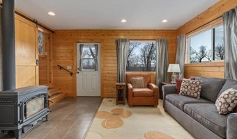52 Road 8UC, Clark, WY 82435