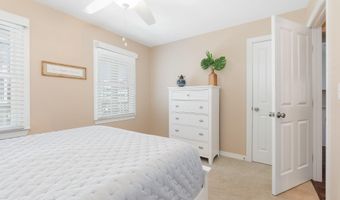 300 Ocean Blvd Ext B, Atlantic Beach, NC 28512