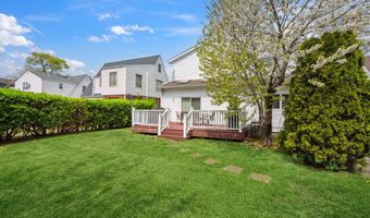 44 Netz Pl, Albertson, NY 11507