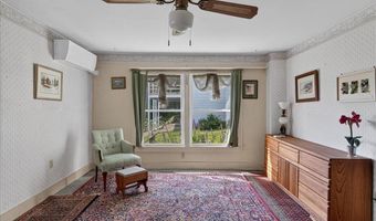 104 Front St, Belfast, ME 04915