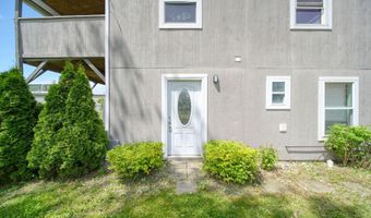 916 Oak St, Adrian, MI 49221