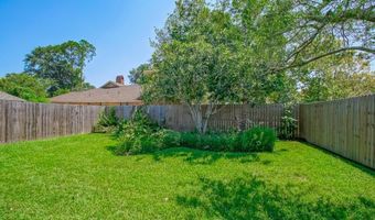 3929 E Lake Sherwood Ave, Baton Rouge, LA 70816