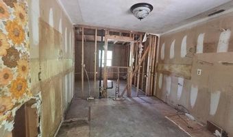 1201 LAKESHORE Dr, Anniston, AL 36207
