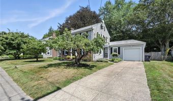 21 Don Ave, East Providence, RI 02916