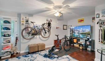 813 Lakeshore Dr, Berkeley Lake, GA 30096