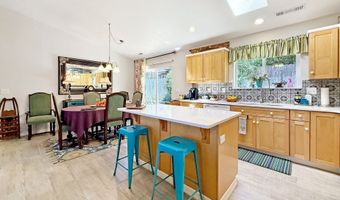632 MEADOW Ln, Brookings, OR 97415