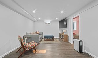 405 W GREENFIELD Ave, Algoma, WI 54201