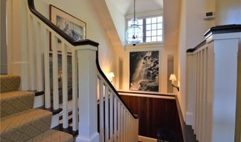 431 Bellevue Ave CH, Newport, RI 02840