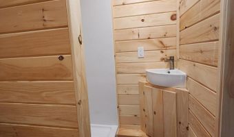 105 Gales Rd, Abbot, ME 04406
