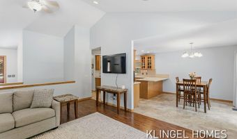 10635 Tallpine Ln, Allendale, MI 49401