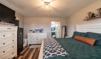 23 Indian Rings Rd, Big Timber, MT 59011