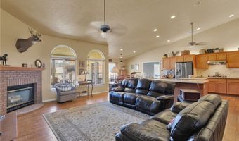 15515 Chole Rd, Apple Valley, CA 92307