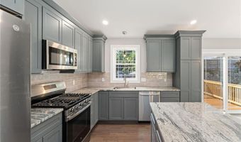 10 Sherwood Ave, North Providence, RI 02911