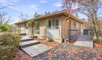 4024 IVA Ln, Annandale, VA 22003