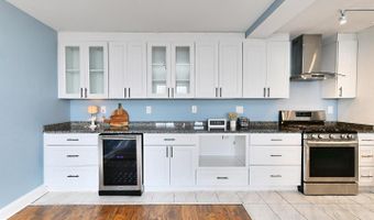 801 N PITT St #1203, Alexandria, VA 22314