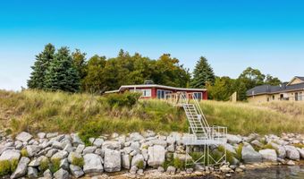 16560 Starke Rd, Arcadia, MI 49613