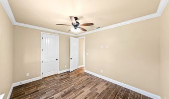 1009 Bluebonnet Ln, Adkins, TX 78101