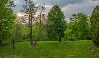 6300 Jonathan Ln, Albany, OH 45710