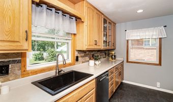 1621 Carroll Ave, Ames, IA 50010