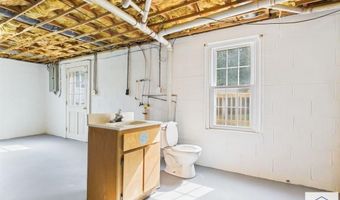 310 Dalewood Dr, Bassett, VA 24055
