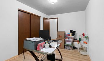 609 S MEMORIAL Dr, Appleton, WI 54914