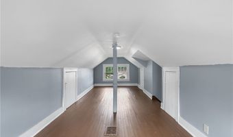 1012 Brown St, Akron, OH 44301