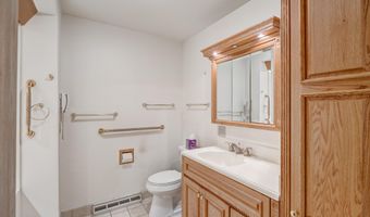 5241 Dommers Dr, Fitchburg, WI 53711
