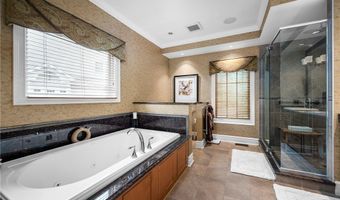 47 Nature Cove Ct, Amherst, NY 14221