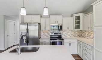 2013 2nd St SW, Altoona, IA 50009