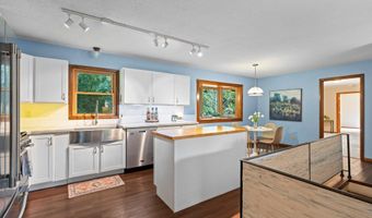 16249 Xenia St NW, Andover, MN 55304