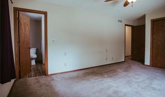 610 25th St SW, Austin, MN 55912