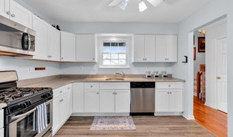 15 Old Mill Ct, Belmar, NJ 07719