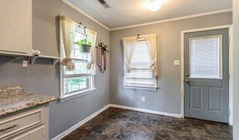 205 Lombardy St, Appomattox, VA 24522