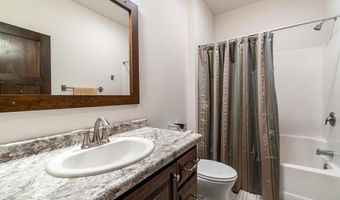 1604 St Andrews Dr, Altoona, WI 54720