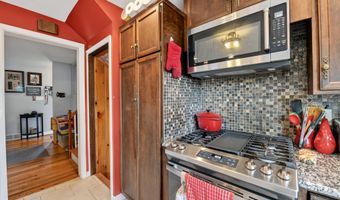203 MAYER St, Reading, PA 19606