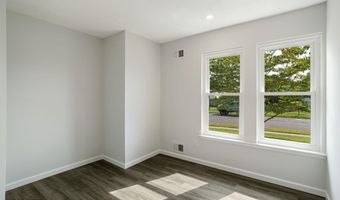 109 Schooner Ave, Barnegat, NJ 08005