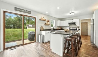 102 Chaudoin Dr, Angola, IN 46703