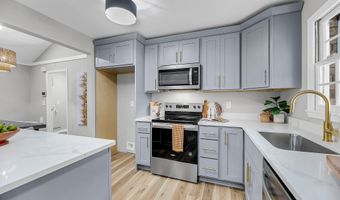 1393 Secessionville Rd, Charleston, SC 29412