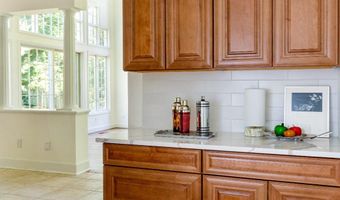 7009 PERSIMMON TREE Rd, Bethesda, MD 20817