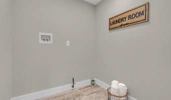45 Shore Acres Ave, North Middletown, NJ 07748