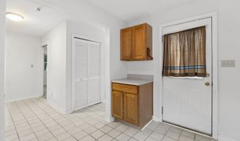 56 Miracle Ln, Albany, NY 12211
