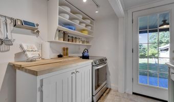 992 Pequawket Trl, Baldwin, ME 04091