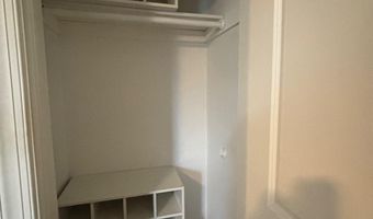 820 S WASHINGTON St 226, Alexandria, VA 22314