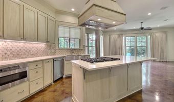 7470 Sevenoaks Ave, Baton Rouge, LA 70806