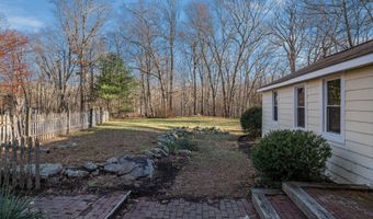 14 Chittenden Hill Rd, Clinton, CT 06413