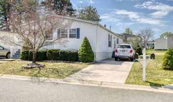 917 Oak Ridge Ter, Whiting, NJ 08759