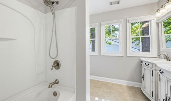 318 Cockle Ln, Beaufort, SC 29906