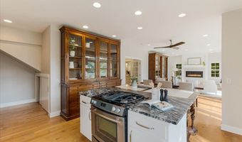 15109 2ND St, Aurora, OR 97002